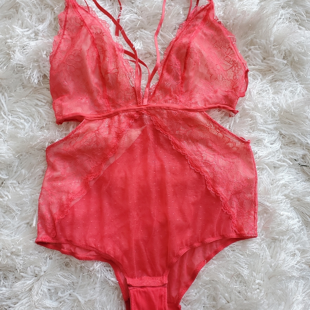 Sheer peach teddy